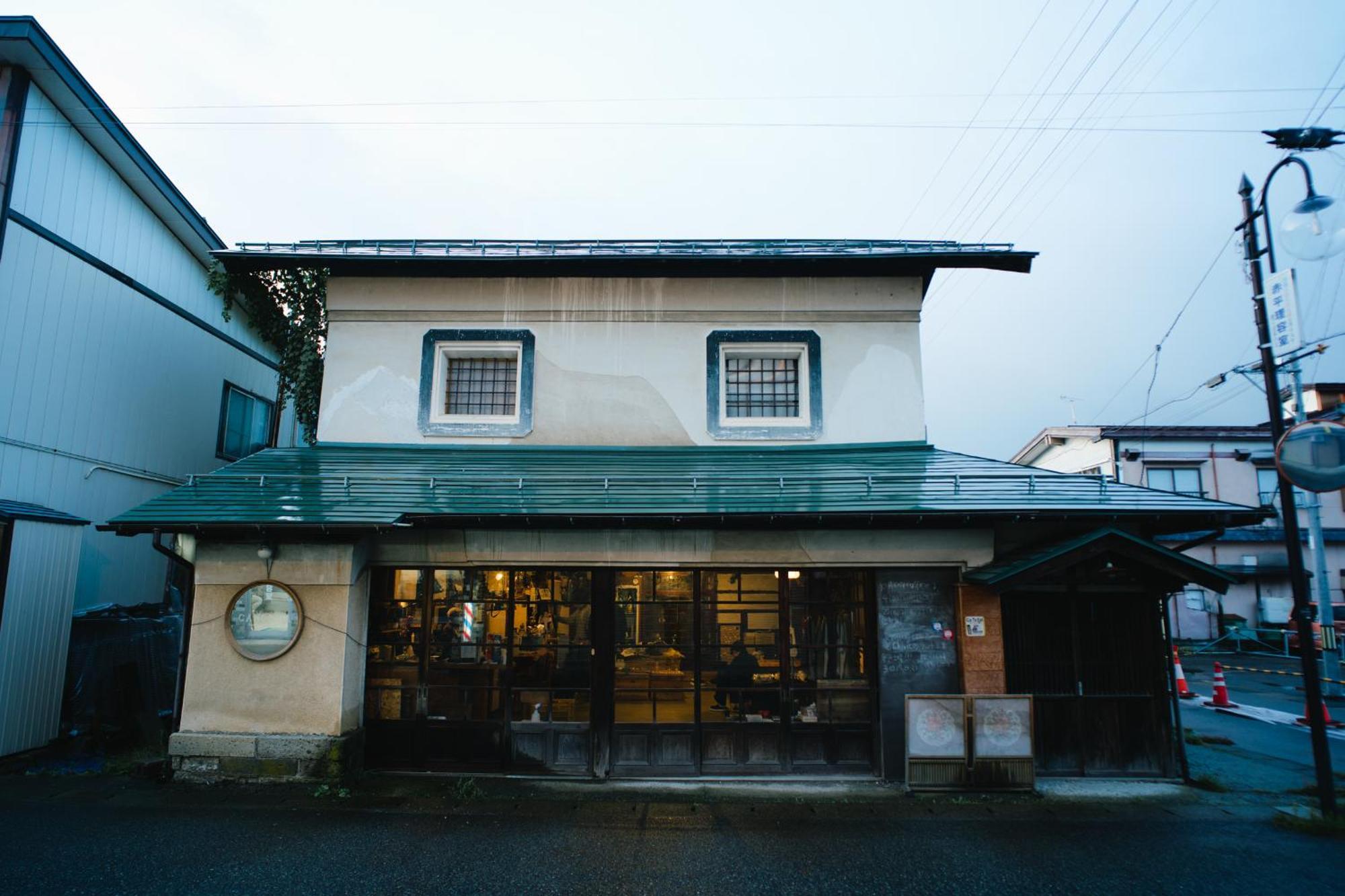 Hostel&Bar Camosiba 요코테 외부 사진
